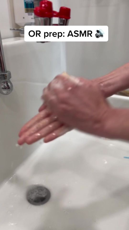 Video by Dr. Rachel Walker: Ever wonder what the surgeon does to prep for the OR? Wonder no more!!! Squeaky clean before step…