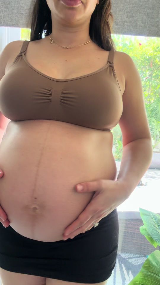 Video by Dr. Raheleh Sarbaziha: Stretch marks during pregnancy are very common but there are ways to support your growing belly T…