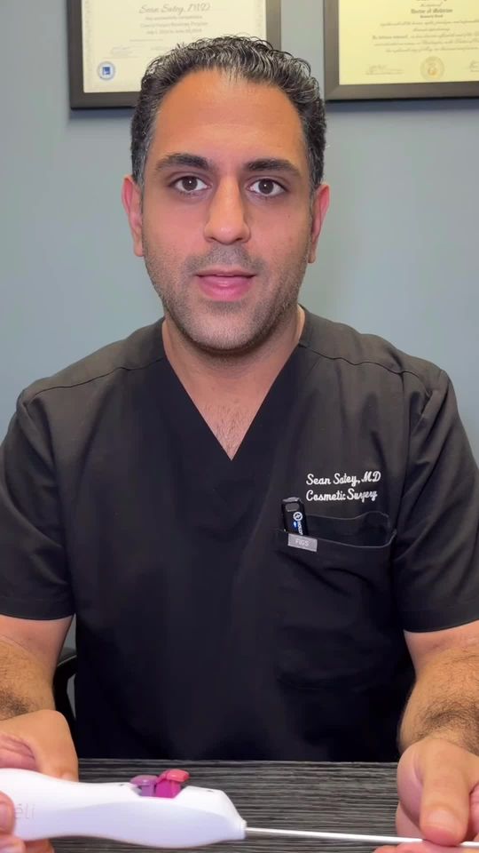 Video by Dr. Sean Satey: Fed up with stubborn cellulite? Let's talk about Avéli! Here's why it's a game-changer: ✨ Avéli d…