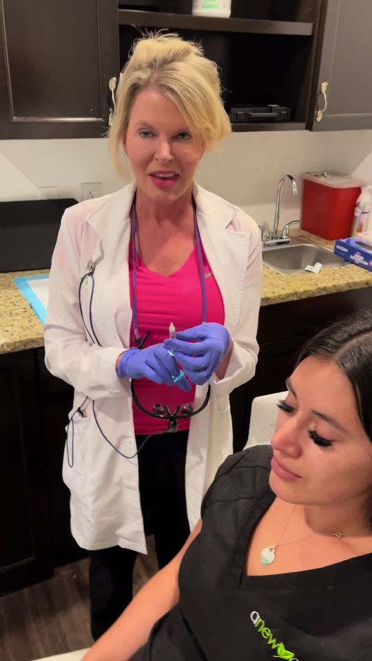 Video by Dr. Sherry Wehner: Dr. Sherry performing our Injectable Moisturizing treatment - the Eternal ☀️GLOW☀️ that lasts up…