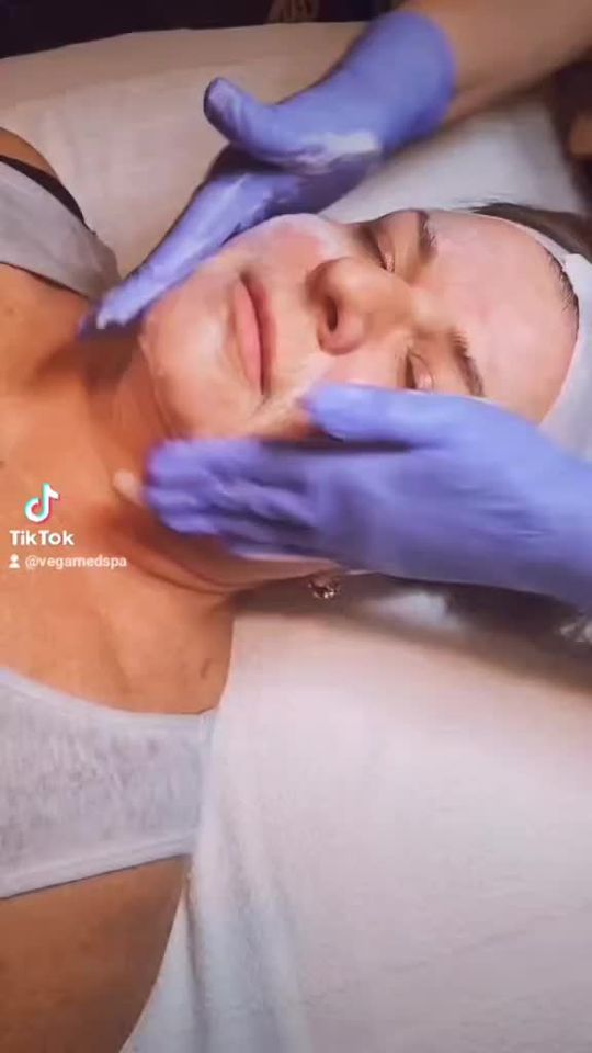 Video by Dr. Stephen J. Vega: Do you have an upcoming Morpheus8 treatment? Or have you been wondering what treatment looks like…