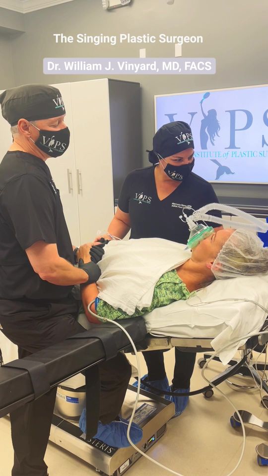 Video by Dr. William J. Vinyard: Come surgery day, it’ll be all right! @jimmybuffett Take a peak into what it’s like going into su…